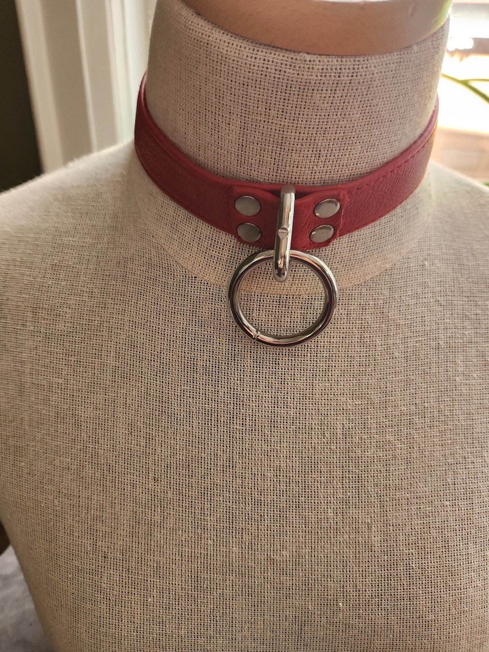 Red Leather Choker Collar / Dog Collar? - Kinky